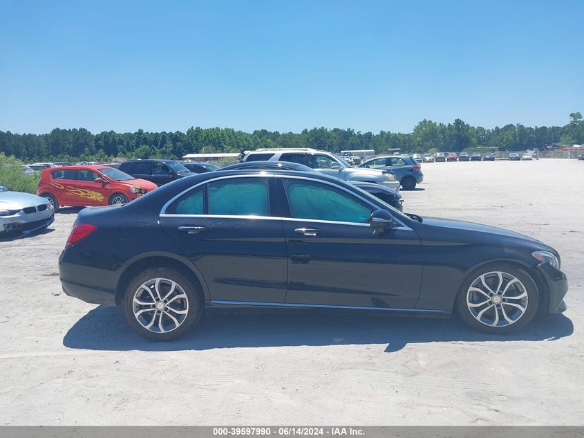 2015 Mercedes-Benz C 300 4Matic/Luxury 4Matic/Sport 4Matic VIN: 55SWF4KB9FU053643 Lot: 39597990