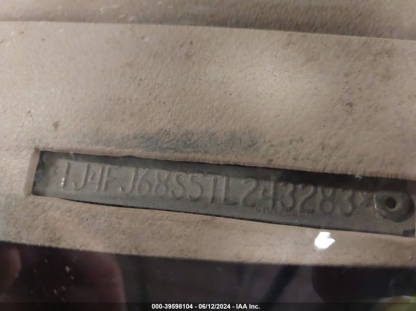 1996 Jeep Cherokee Sport/Classic VIN: 1J4FJ68S5TL243283 Lot: 39598104