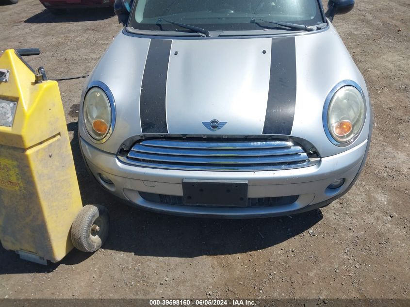 2009 Mini Cooper VIN: WMWMF33549TW74413 Lot: 39598160