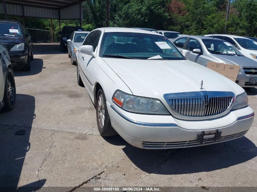 2006 Lincoln Town Car Signature VIN: 1LNHM81V96Y614745 Lot: 39598185