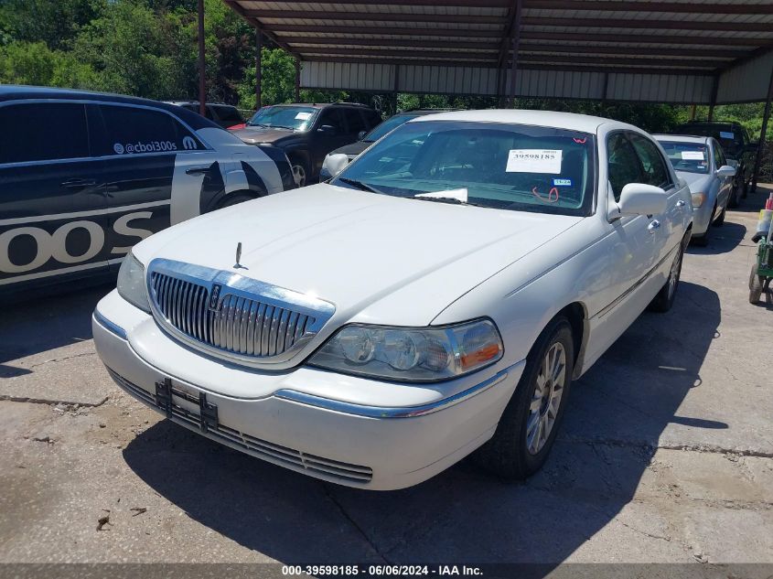 2006 Lincoln Town Car Signature VIN: 1LNHM81V96Y614745 Lot: 39598185