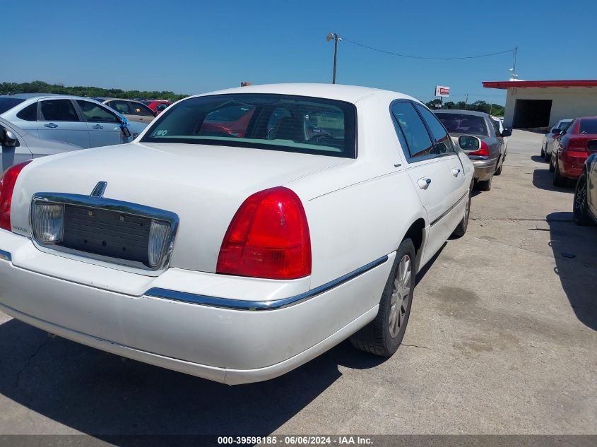 2006 Lincoln Town Car Signature VIN: 1LNHM81V96Y614745 Lot: 39598185