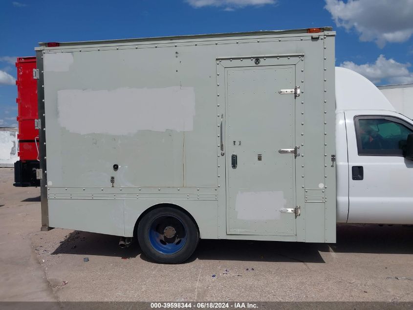 2016 Ford F-550 Chassis Xl VIN: 1FDUF5GT1GEA30033 Lot: 39598344