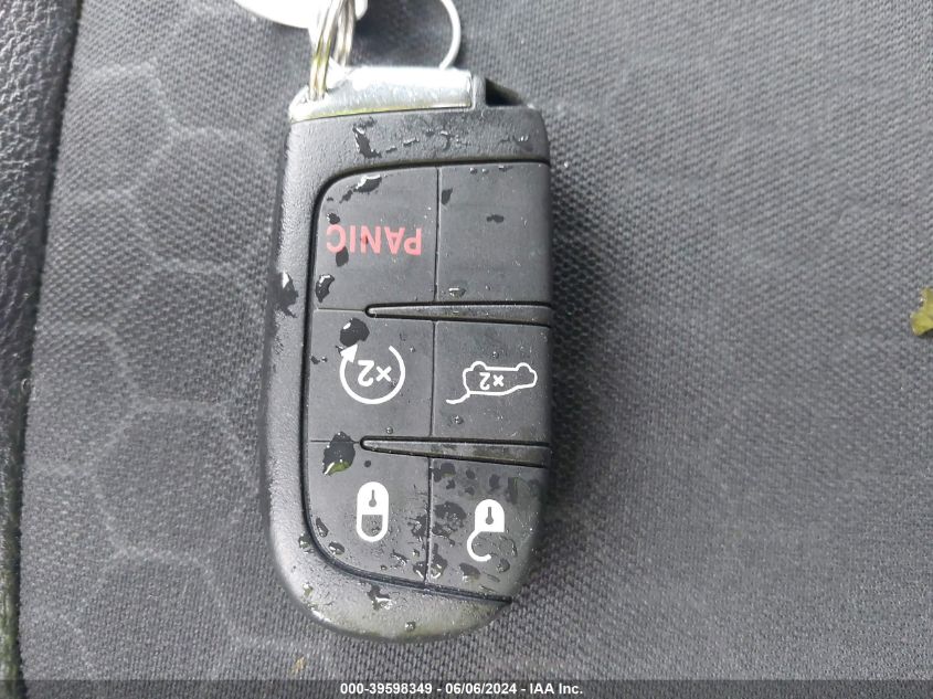 2018 Jeep Compass Latitude 4X4 VIN: 3C4NJDBB7JT333311 Lot: 39598349