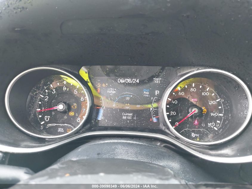 2018 Jeep Compass Latitude 4X4 VIN: 3C4NJDBB7JT333311 Lot: 39598349