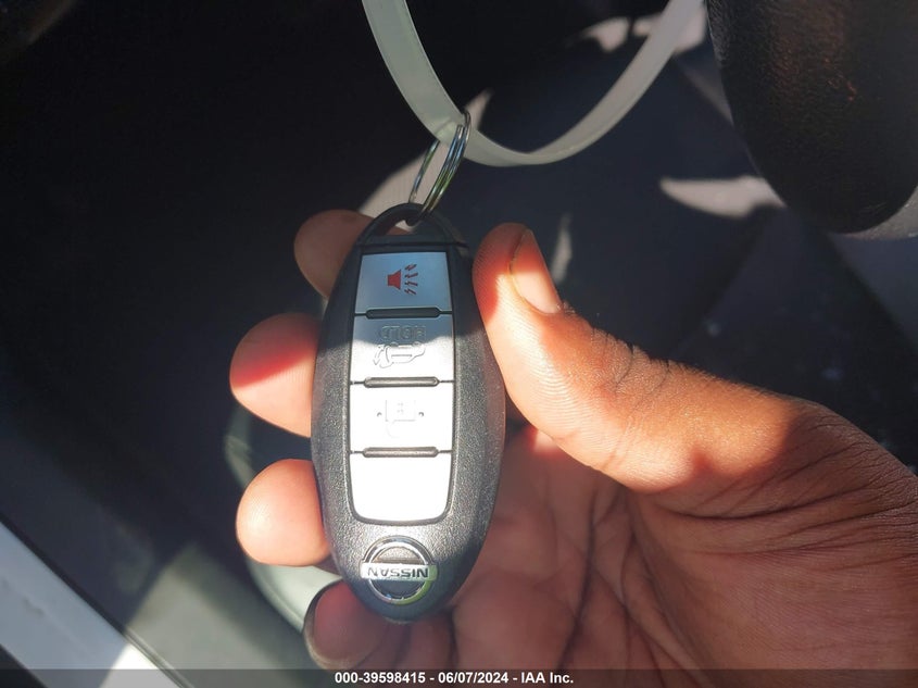 2015 Nissan Rogue Sl VIN: 5N1AT2MV7FC882820 Lot: 39598415