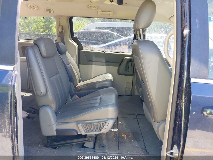 2008 Chrysler Town & Country Touring VIN: 2A8HR54P98R841600 Lot: 39598480