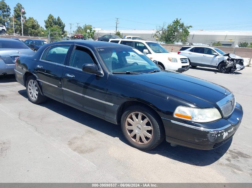 2011 Lincoln Town Car Signature Limited VIN: 2LNBL8CV0BX766008 Lot: 39598537