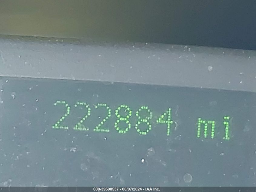 2011 Lincoln Town Car Signature Limited VIN: 2LNBL8CV0BX766008 Lot: 39598537