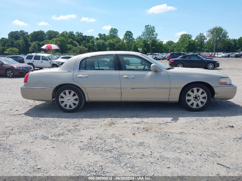 1LNHM83W14Y644745 2004 Lincoln Town Car Ultimate