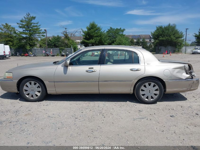 2004 Lincoln Town Car Ultimate VIN: 1LNHM83W14Y644745 Lot: 39598612