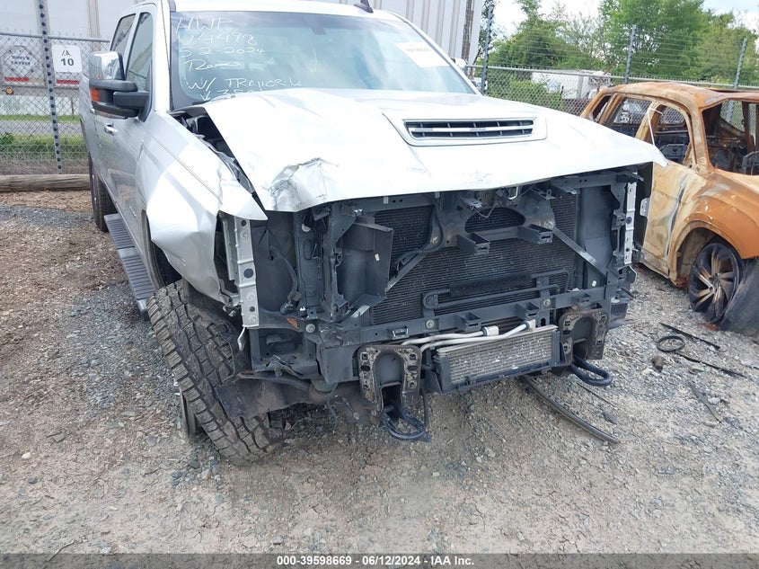 2018 Chevrolet Silverado 3500Hd Ltz VIN: 1GC4K0CY2JF284498 Lot: 39598669