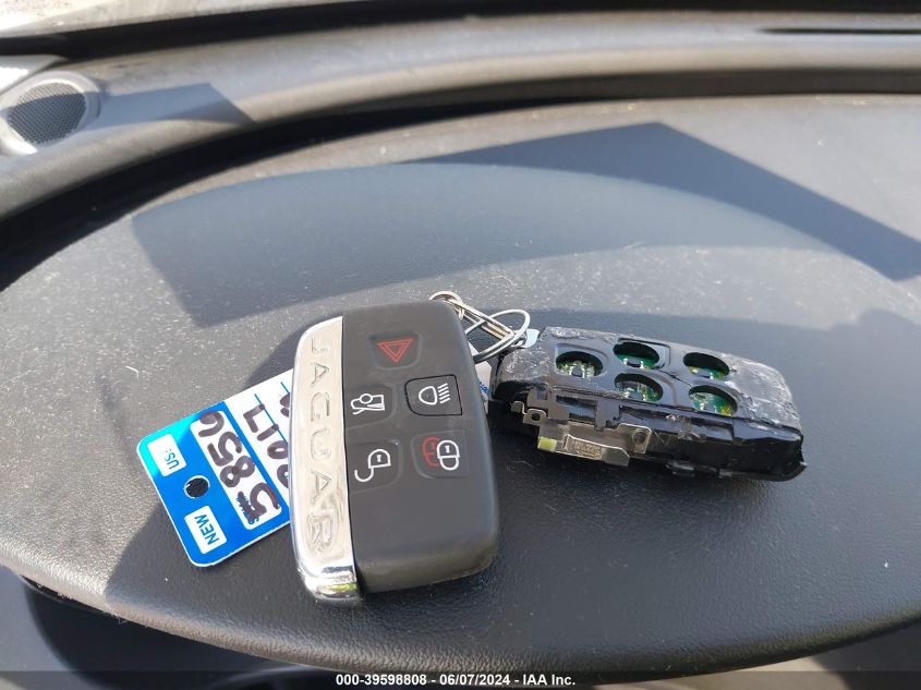 2017 Jaguar Xe 25T VIN: SAJAR4BG3HA975501 Lot: 39598808