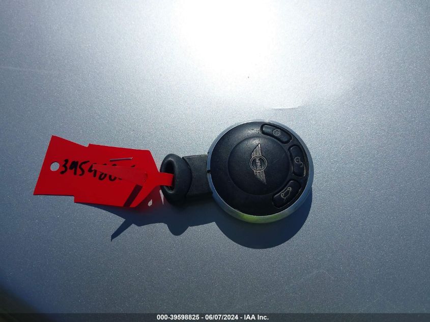 2009 Mini Cooper S VIN: WMWMS33509TY07695 Lot: 39598825