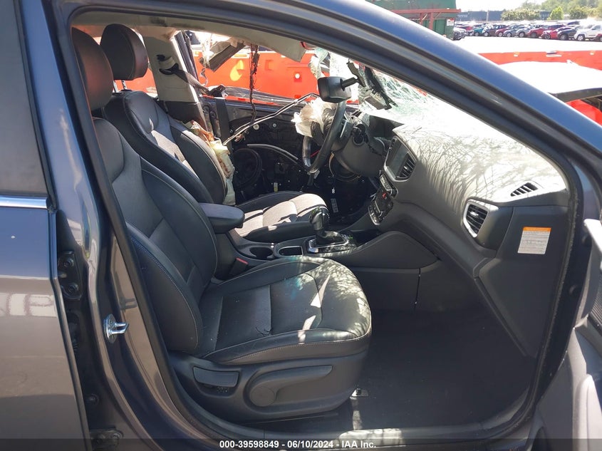 2019 HYUNDAI IONIQ HYBRID LIMITED - KMHC85LC8KU109354