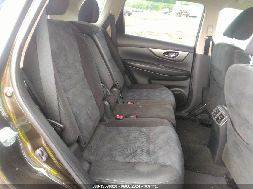 2015 Nissan Rogue Sv VIN: KNMAT2MV7FP505353 Lot: 39598920