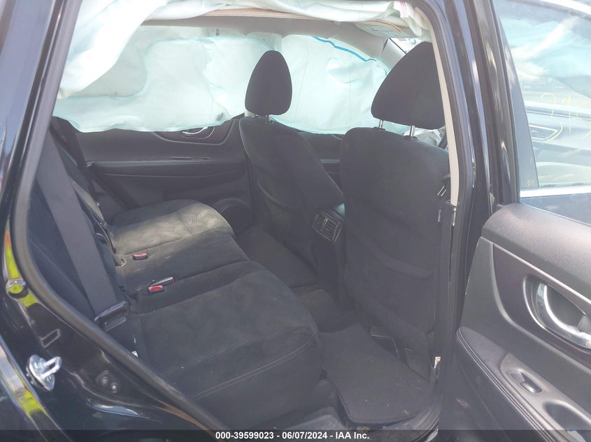 2016 Nissan Rogue S/Sl/Sv VIN: 5N1AT2MT2GC770796 Lot: 39599023