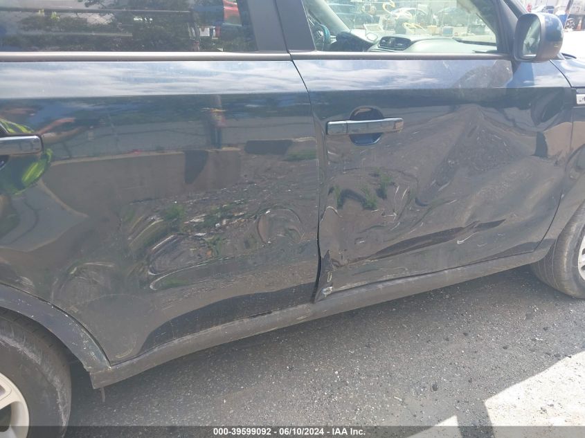 2018 Kia Soul + VIN: KNDJP3A50J7518145 Lot: 39599092