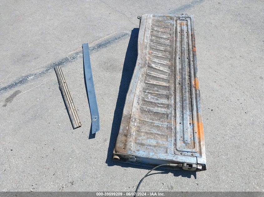 1996 Ford F250 VIN: 2FTHF25H7TCA58003 Lot: 39599209