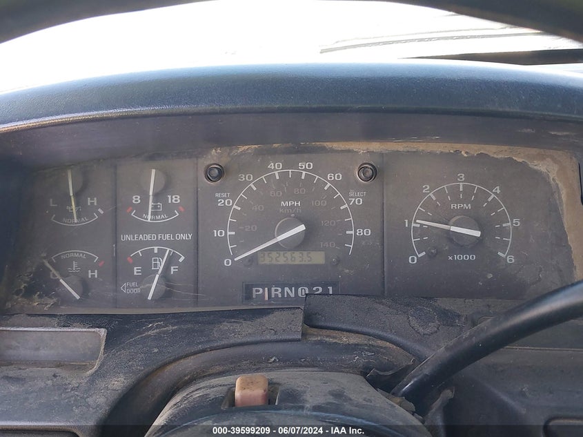 1996 Ford F250 VIN: 2FTHF25H7TCA58003 Lot: 39599209