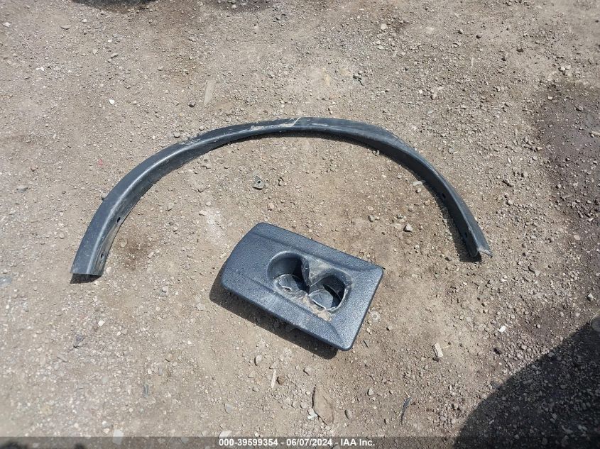 2017 Nissan Rogue Sv VIN: KNMAT2MT2HP565560 Lot: 39599354