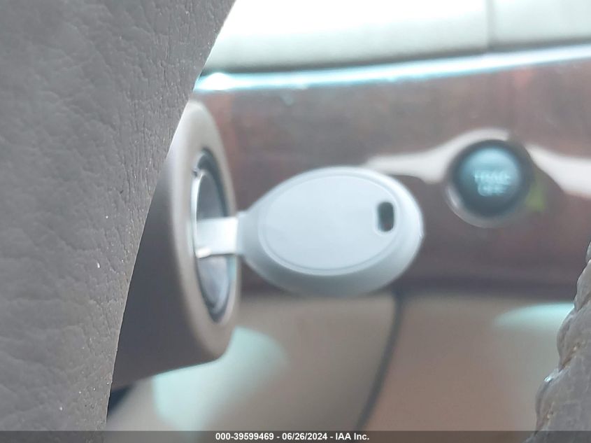 2001 Chrysler Lhs VIN: 2C3HC56G71H642177 Lot: 39599469