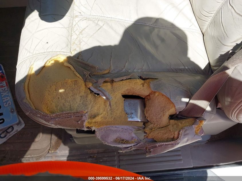 2002 Chevrolet Tahoe Z71 VIN: 1GNEK13Z72R314525 Lot: 39599532