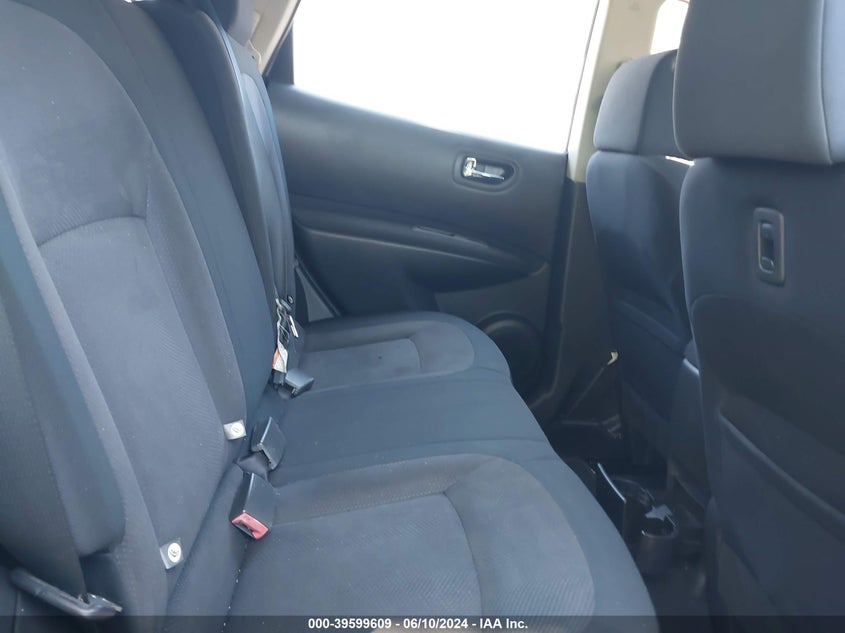 2014 Nissan Rogue Select S VIN: JN8AS5MT1EW623717 Lot: 39599609