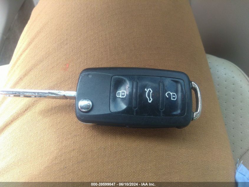 2012 Volkswagen Passat 2.5L Se VIN: 1VWBP7A31CC048306 Lot: 39599847