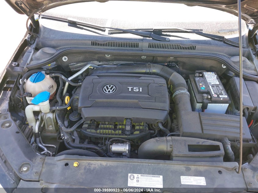 2015 Volkswagen Jetta 1.8T Se VIN: 3VWD17AJ4FM275002 Lot: 39599923