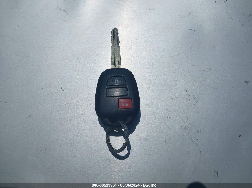 2013 TOYOTA RAV4 LE - JTMZFREV8D5014994