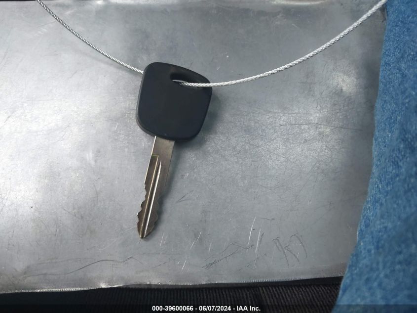 2000 Ford Excursion Xlt VIN: 1FMNU41S8YEC87857 Lot: 39600066