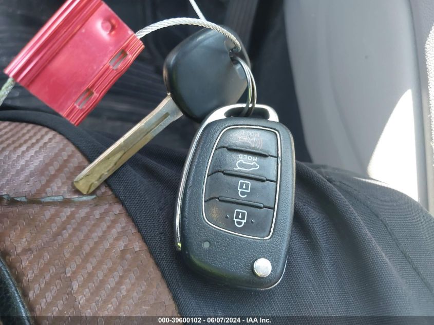 2020 Hyundai Tucson Se VIN: KM8J2CA42LU075969 Lot: 39600102