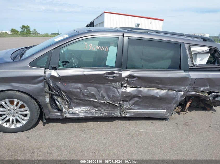 2017 Toyota Sienna Xle 8 Passenger VIN: 5TDYZ3DC1HS772109 Lot: 39600110