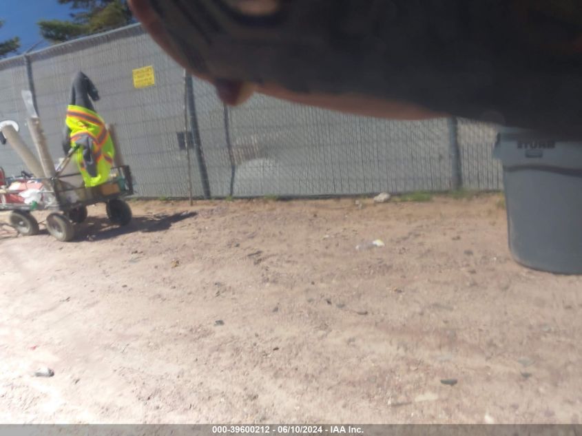 2005 Ford Escape Limited VIN: 1FMYU941X5KA77867 Lot: 39600212