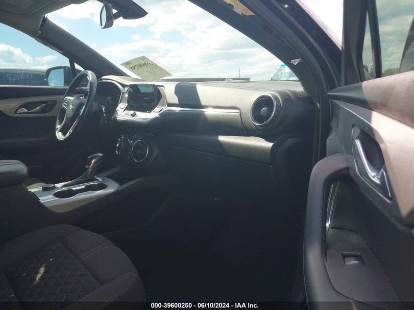 VIN 3GNKBBRA0LS638568 2020 CHEVROLET BLAZER FWD 1LT