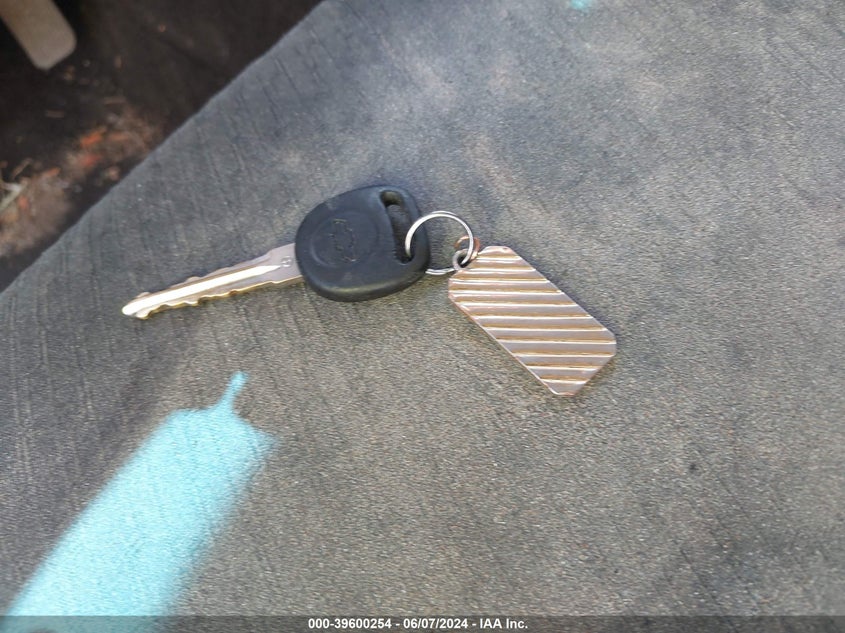 2011 Chevrolet Silverado 1500 Lt VIN: 1GCRKSE32BZ289199 Lot: 39600254