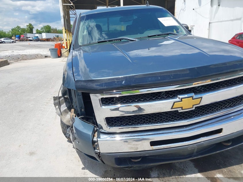 2011 Chevrolet Silverado 1500 Lt VIN: 1GCRKSE32BZ289199 Lot: 39600254