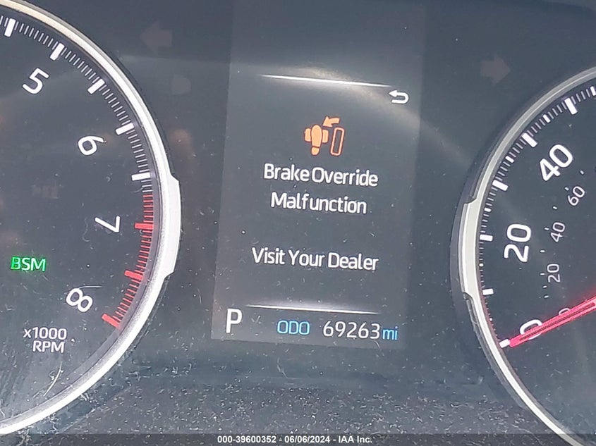 2021 TOYOTA RAV4 XLE PREMIUM - 2T3C1RFV8MC126000