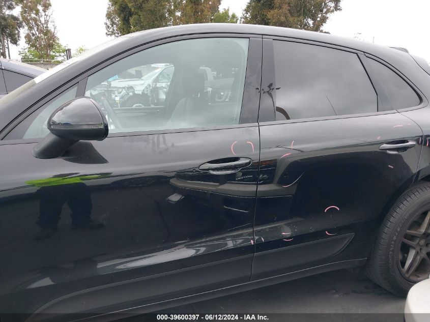 2017 Porsche Macan VIN: WP1AA2A57HLB83493 Lot: 39600397