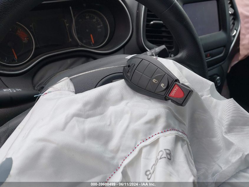 2019 Jeep Cherokee Latitude Fwd VIN: 1C4PJLCX1KD147946 Lot: 39600499