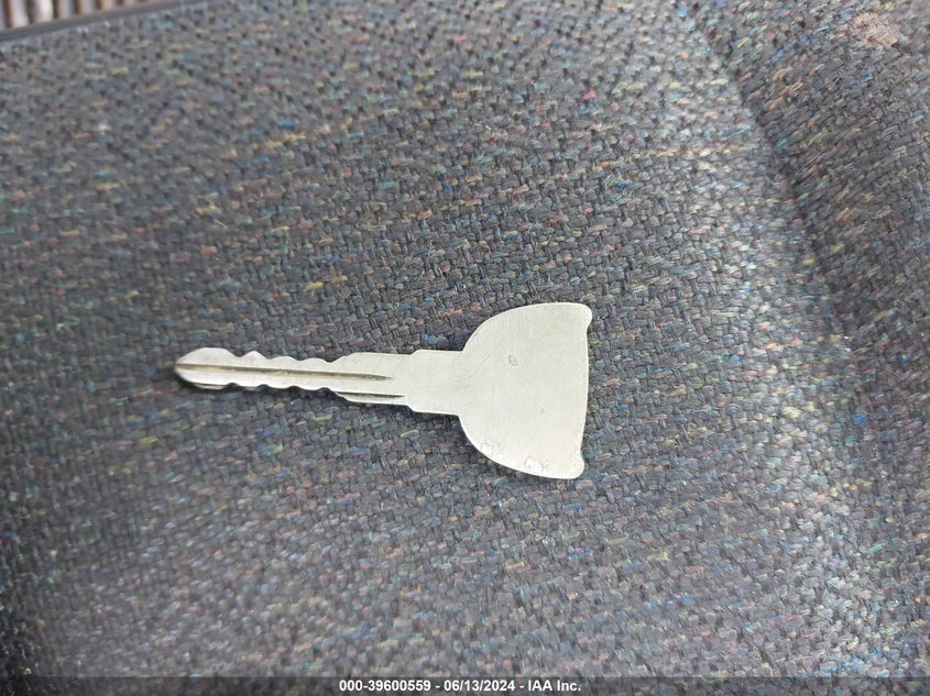 2003 Chevrolet Silverado 1500 VIN: 1GCEC14XX3Z135559 Lot: 39600559