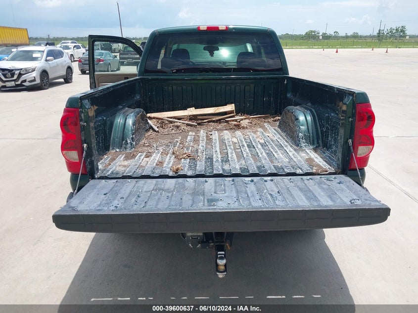 2005 Chevrolet Silverado 1500 Ls VIN: 2GCEC19T451163388 Lot: 39600637
