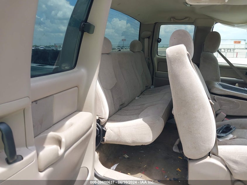 2005 Chevrolet Silverado 1500 Ls VIN: 2GCEC19T451163388 Lot: 39600637