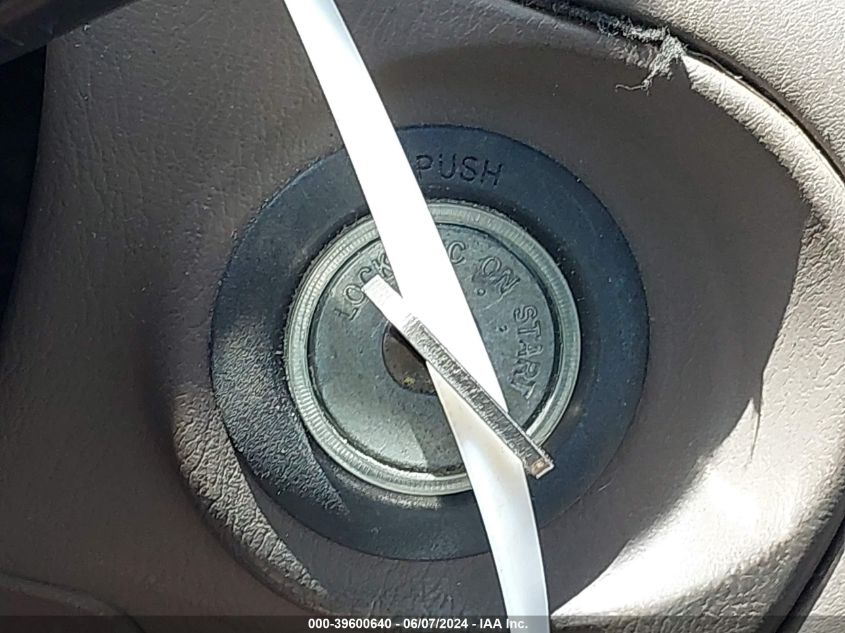 1999 Toyota Camry Ce/Le/Xle VIN: 4T1BG22K6XU528476 Lot: 39600640