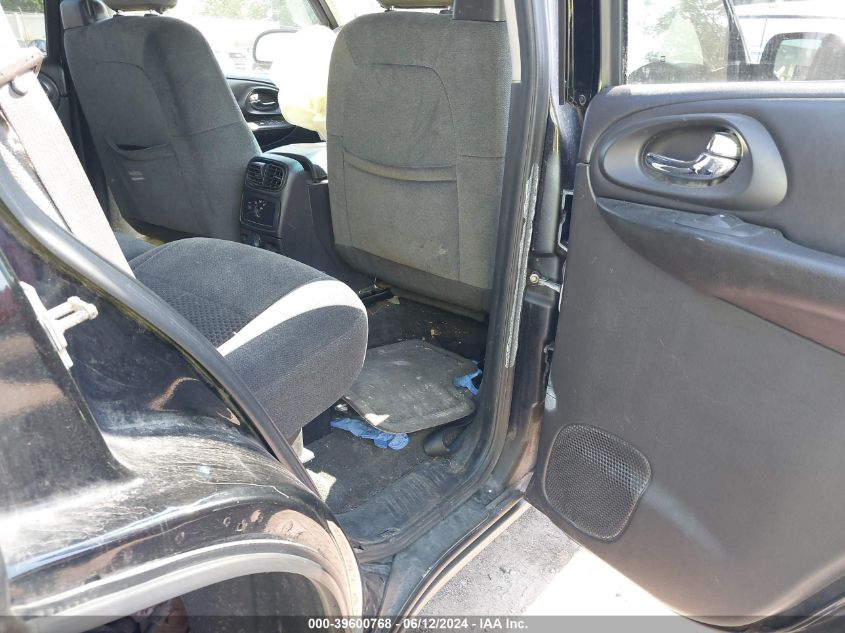 2008 Chevrolet Trailblazer Lt VIN: 1GNDT13S382137968 Lot: 39600768