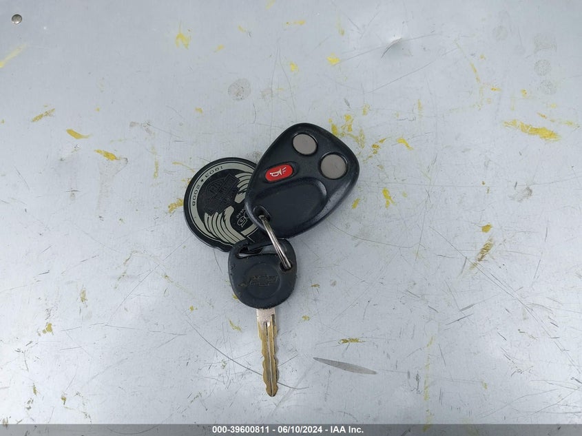 2005 Chevrolet Silverado 1500 Z71 VIN: 2GCEK13T551166330 Lot: 39600811