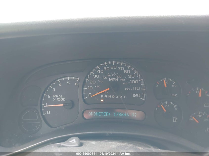 2005 Chevrolet Silverado 1500 Z71 VIN: 2GCEK13T551166330 Lot: 39600811