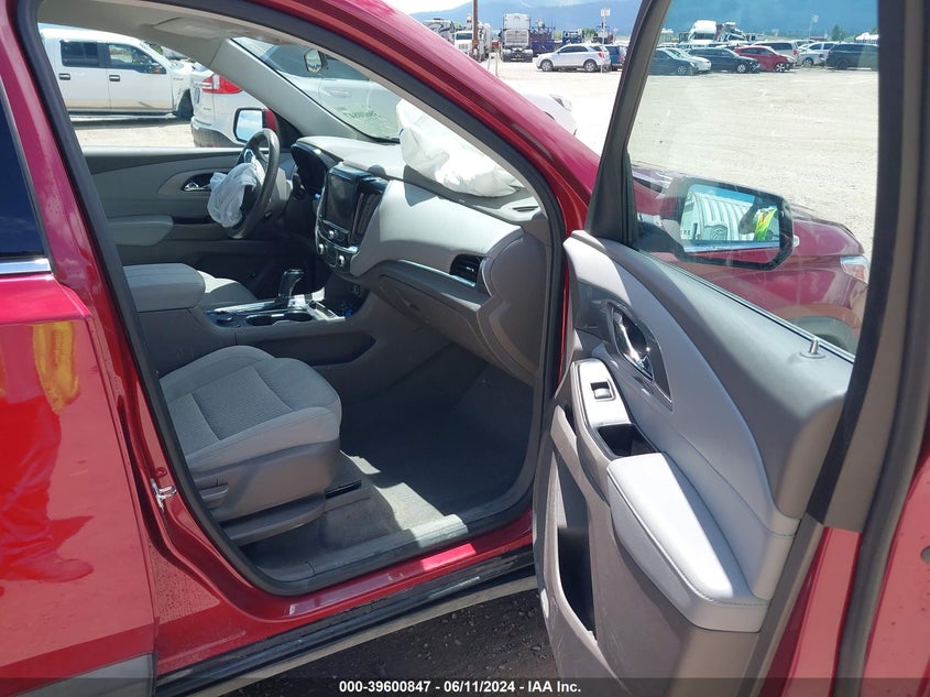 VIN 1GNEVGKW1JJ153992 2018 CHEVROLET TRAVERSE 1LT