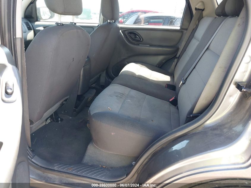 2005 Ford Escape Xls VIN: 1FMYU02Z75KB32165 Lot: 39600880